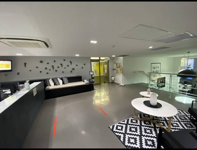 311M² OFFICE TO LET IN WOODSTOCK